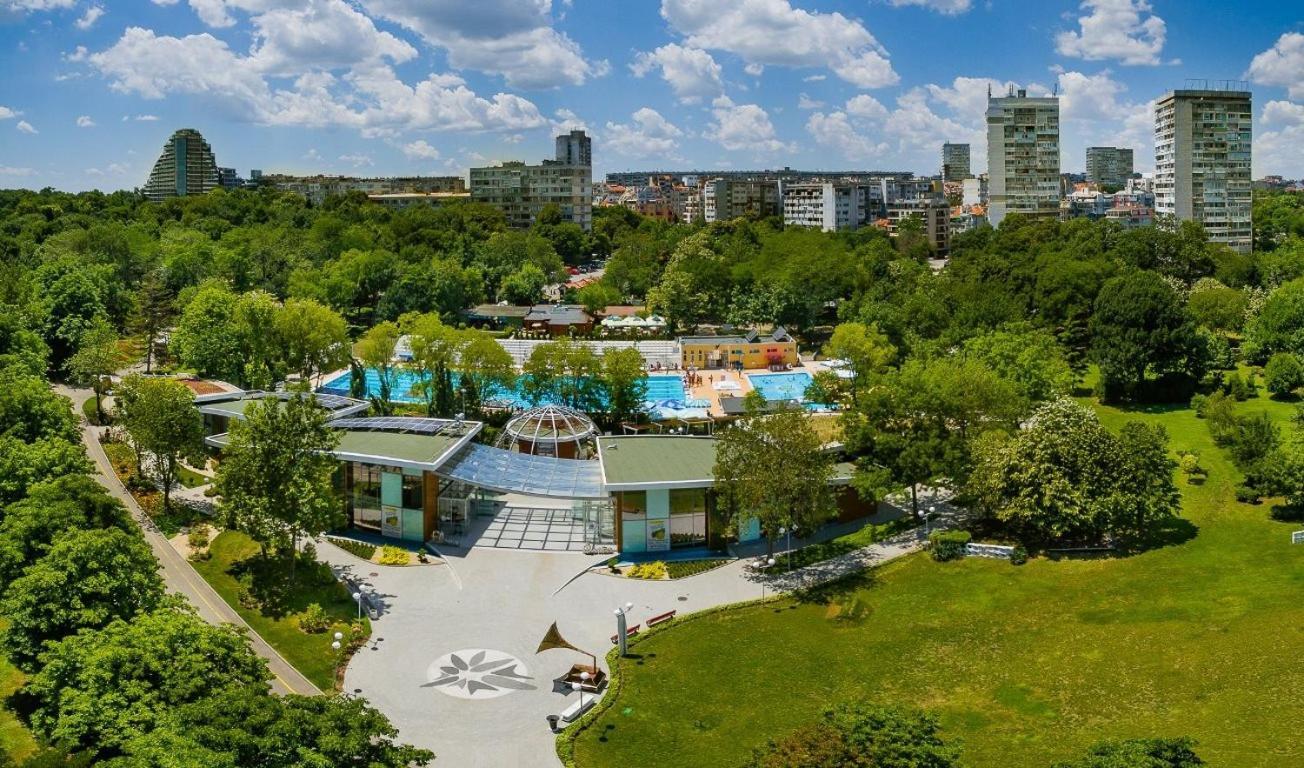 Seaview Lazur Apartment Бургас Экстерьер фото